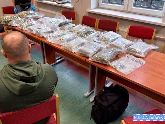 Gangi wprowadziły do obrotu trzy tony narkotyków. Policja rozbiła dwie zorganizowane grupy [WIDEO]