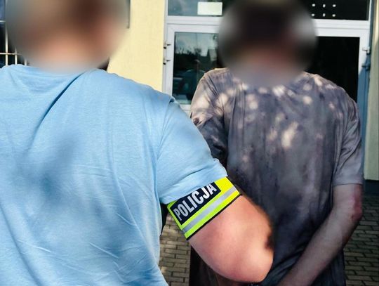 Groził sąsiadce podpaleniem i śmiercią. Nie przestał nawet, gdy na miejsce przyjechała policja