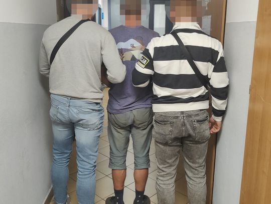 Groził znajomemu śmiercią i zaatakował nożem. Wcześniej miał strzelać do niego z kuszy