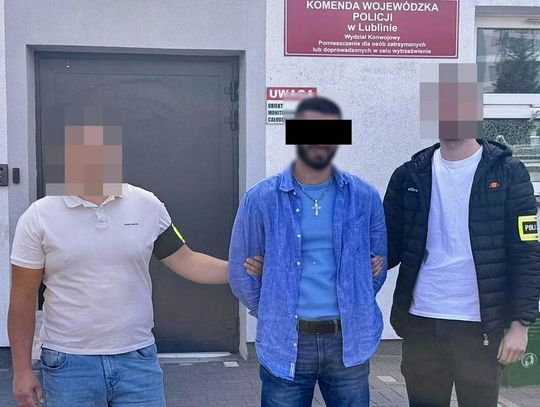Gruzin pędził quadem przez centrum. Ludzie ratowali się ucieczką