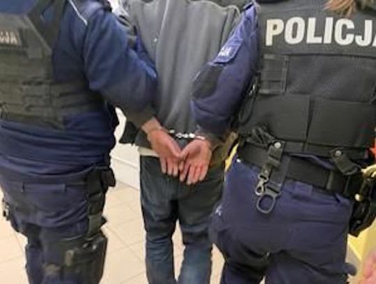 Horror seniorów w Prabutach. Pożyczył pieniądze, a potem wrócił z kompanem, by ich okraść i pobić