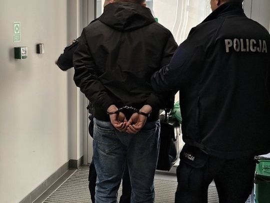 Horror w markecie. 32-letni mężczyzna ukrył się w damskiej toalecie, by nagrywać dziewczynki