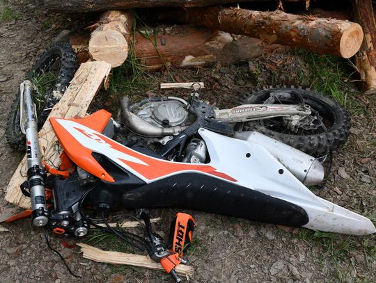 Jechał crossem bez uprawnień, zginął na miejscu. Tragiczny wypadek 17-latka