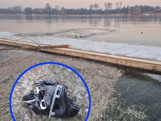 Jeździł na łyżwach po zamarzniętym jeziorze. Lód nie wytrzymał i mężczyzna wpadł do wody