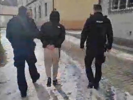 Kibole zwaśnionych drużyn "trafili się" w jednym hotelu. Doszło do krwawej bójki, zatrzymano 14 osób