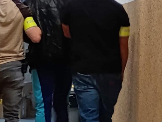 Kibolska bójka z Hiszpanami na S8. Pierwsze osoby usłyszały zarzuty, policja prowadzi kolejne zatrzymania Kibolska bójka z Hiszpanami na S8. Pierwsze osoby usłyszały zarzuty, policja prowadzi kolejne zatrzymania