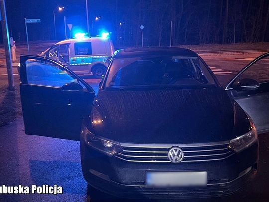 Kierował będąc pod wpływem morfiny i amfetaminy. Wpadł przez brak świateł Kierował będąc pod wpływem morfiny i amfetaminy. Wpadł przez brak świateł