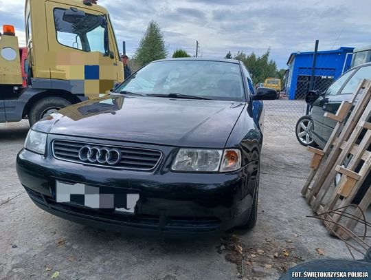 Kierowca audi jechał pijany i na zakazie. Wnętrza auta wyglądało jak prawdziwa melina