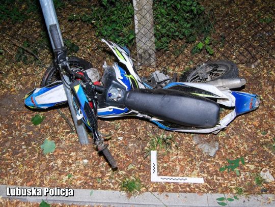 Kierowca busa potrącił 16-letniego motocyklistę i zbiegł. Chłopak zmarł w szpitalu