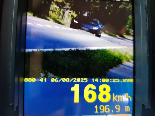 Kierowca lamborghini jechał w terenie zabudowanym 168km/h. Stracił prawko i ma zapłacić 5 tysięcy zł