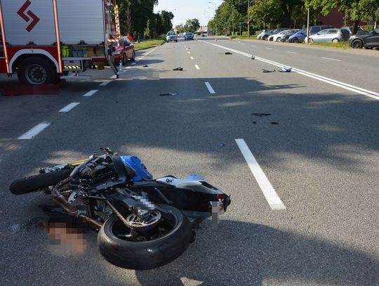 Kierowca osobówki nie ustąpił pierwszeństwa motocykliście, który jechał brawurowo: 29-latek zginął