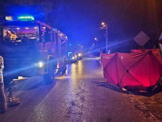 Kierowca osobówki śmiertelnie potrącił pieszego i odjechał. Jest apel policji