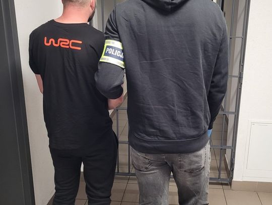 Kierowca po narkotykach potrącił pieszego. Poszkodowany z ciężkim obrażeniami nóg trafił do szpitala