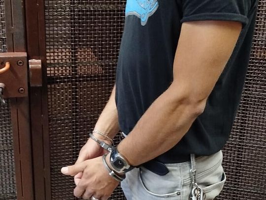 Kierowca przewozu osób wpadł z marihuaną. Twierdzi, że zostawił ją klient