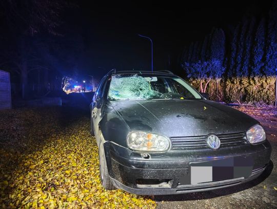Kierowca volkswagena potrącił 15-latkę idącą poboczem. Ciężko ranna dziewczyna trafiła do szpitala
