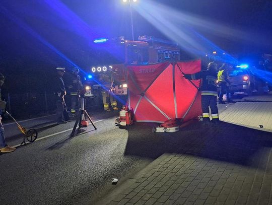 Kierowca volkswagena przejechał po mężczyźnie leżącym na jezdni. Poszkodowany nie przeżył Kierowca volkswagena przejechał po mężczyźnie leżącym na jezdni. Poszkodowany nie przeżył