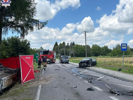 Kierująca citroenem nie ustąpiła pierwszeństwa audi. 64-latka zginęła w wypadku