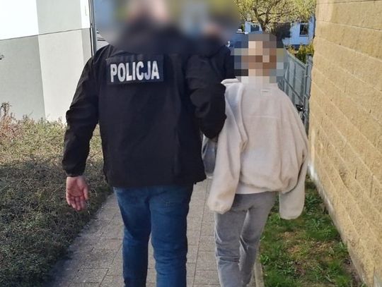 Kobieta idzie do więzienia na ponad 3 lata. Policjanci znaleźli ją w szafie