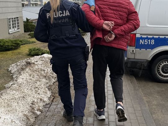 Kobieta nie wytrzymała i w końcu wezwała pomoc. Policja zatrzymała sprawcę przemocy domowej