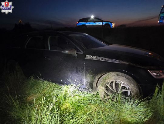 Kobieta z 2 promilami w Audi zjechała na czołówkę z BMW. Po zderzeniu wylądowała w rowie Kobieta z 2 promilami w Audi zjechała na czołówkę z BMW. Po zderzeniu wylądowała w rowie