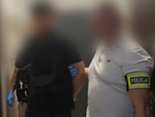 Kobieta zasnęła w taksówce. Kierowca wywiózł ją do lasu, ocknęła się obok niego na tylnej kanapie
