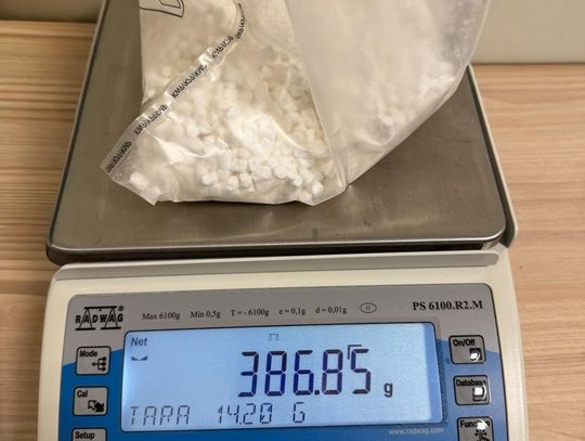 Kolumbijczycy zatrzymani za pół kilo kokainy. Wpadli podczas transakcji na parkingu przy markecie