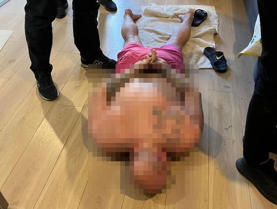Kontrterroryści rozbili gang złodziei samochodów. Wpadli z luksusowymi autami i narkotykami