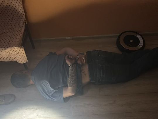 Kontrterroryści weszli siłowo do domu. Zatrzymany 38-latek był poszukiwany przez Irlandię