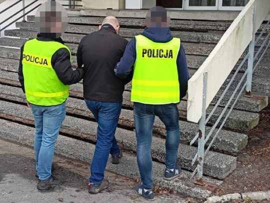 Kradł starsze samochody z parkingów i sprzedawał je w punkcie złomu