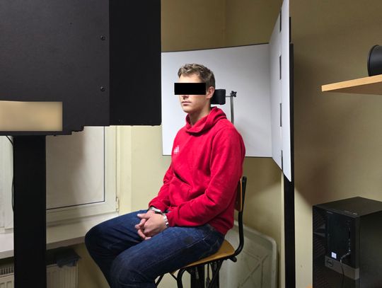 Krwawy finał kłótni obcokrajowców. Ukrainiec dźgał nożem Gruzina, odpowie za usiłowanie zabójstwa