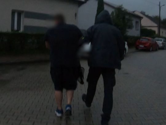"Łowcy Głów" zatrzymali poszukiwanego 27-latka. Jego dziewczyna nie miała pojęcia, co zrobił dziecku