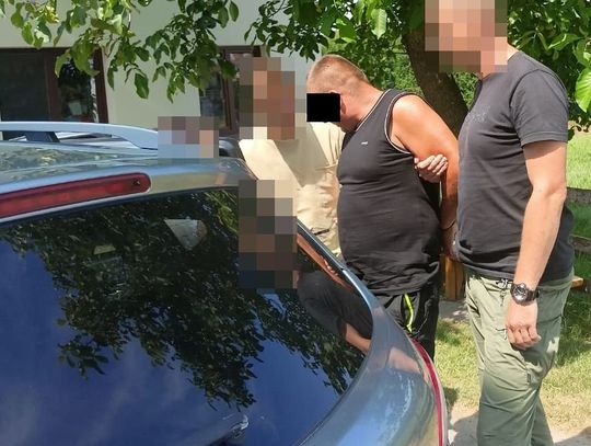 "Łowcy głów" zatrzymali poszukiwanego pedofila. 37-latek szykował się do ucieczki z Polski