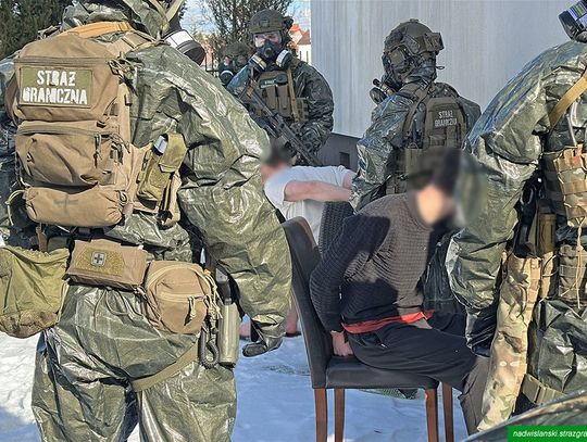 Mefedron za 1,5 miliona i fabryka w domu jednorodzinnym. Służby zatrzymały dwóch chemików z Ukrainy