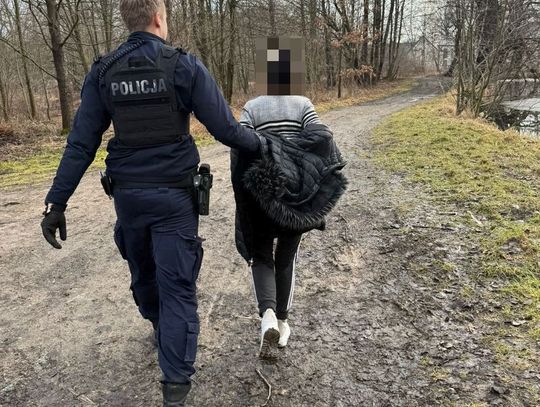 Metamfetamina i zaległy wyrok. Policjanci zatrzymali 26-latkę podczas patrolu