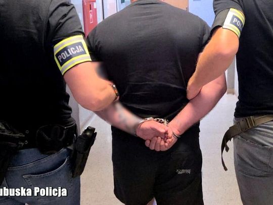 Mężczyzna poszukiwany za pobicie w klubie zatrzymany przez policjantów. Ukrywał się u krewnej na poddaszu