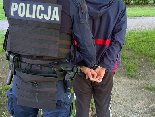 Mężczyzna złapany z mefedronem twierdzi, że znalazł go na ulicy w drodze do pracy Mężczyzna złapany z mefedronem twierdzi, że znalazł go na ulicy w drodze do pracy