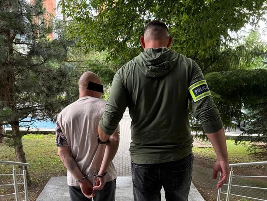 Miał 3,6 promila i trójkę płaczących dzieci pod opieką. Przyjechał z nimi na wizytę u lekarza