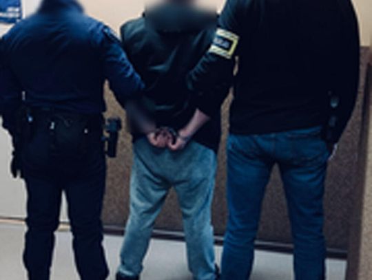 Miał dożywotni zakaz prowadzenia, ale i tak wsiadł za kierownicę. Tym razem sąd zamknął go w areszcie