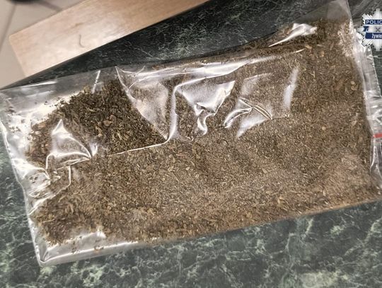 Miał iść do aresztu za długi, teraz odpowie za narkotyki. Pechowa wpadka 38-latka