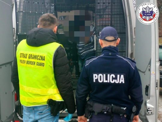 Miał polskie prawo za nic. Jeździł po pijaku, miał narkotyki i stosował przemoc. Mężczyzna został deportowany