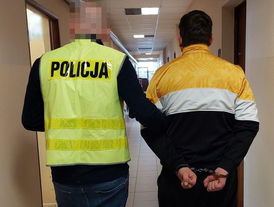 Miał w domu prawie kilogram amfetaminy. Po nalocie kryminalnych 39-latek trafił do aresztu