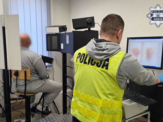 Miał zakaz ale i tak jeździł, bo uważał że nic mu nie zrobią. Sąd właśnie wsadził go na pół roku Miał zakaz ale i tak jeździł, bo uważał że nic mu nie zrobią. Sąd właśnie wsadził go na pół roku