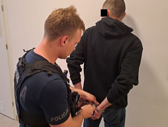 Miał zakaz zbliżania się do dziewczyny, a mimo to znów się nad nią znęcał. Mężczyzna trafił do więzienia