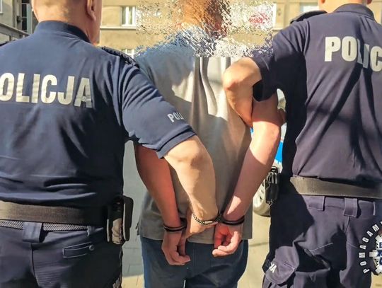 Miał zakazy, ale i tak prowadził, bo chciał jechać na wycieczkę. Po zatrzymaniu żona była bardzo niezadowolona