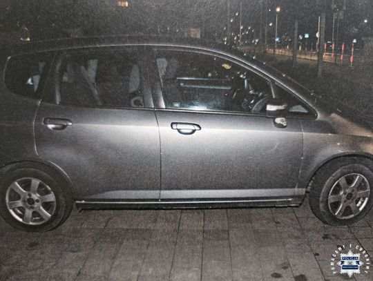 Miała ponad 3 promile i próbowała jechać autem. Młodą kobietę zatrzymali inni kierowcy Miała ponad 3 promile i próbowała jechać autem. Młodą kobietę zatrzymali inni kierowcy
