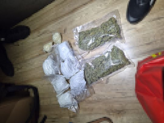 Mieszkał na działce ROD i trzymał tam prawie 4 kilogramy narkotyków. Grozi mu 12 lat więzienia