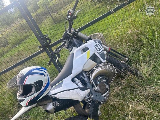 Młody próbował zwiać policji na crossie. Nie udało się i teraz jest 9 tysięcy w plecy