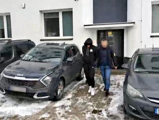 Młody przedsiębiorca zatrzymany przez policję w banku. Chciał wyłudzić duży kredyt