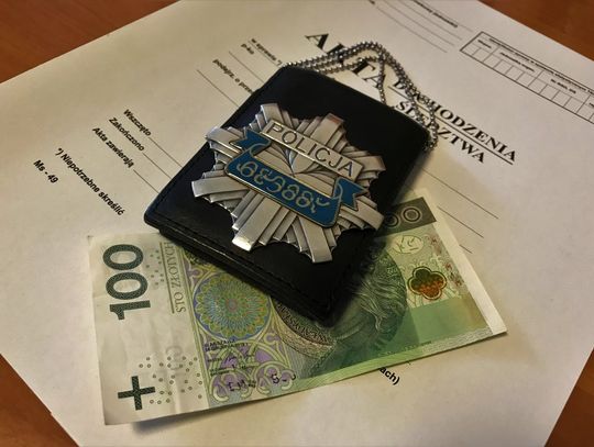 Młody Ukrainiec jechał naćpany i bez prawka. Zaoferował policjantom 200 złotych, żeby go puścili