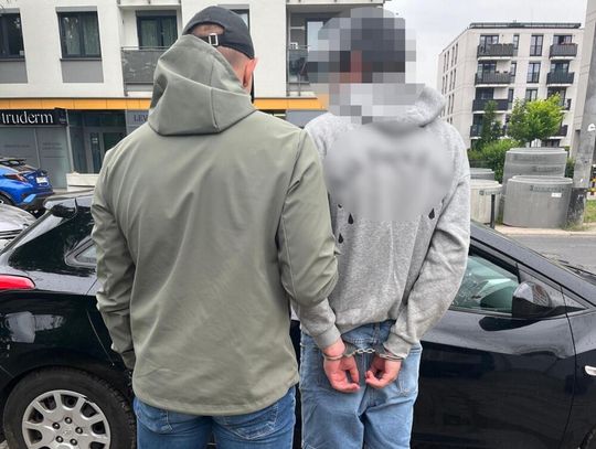Młodzi Ukraińcy wypłacali pieniądze z oszustw. Najbliższe trzy miesiące spędzą w areszcie